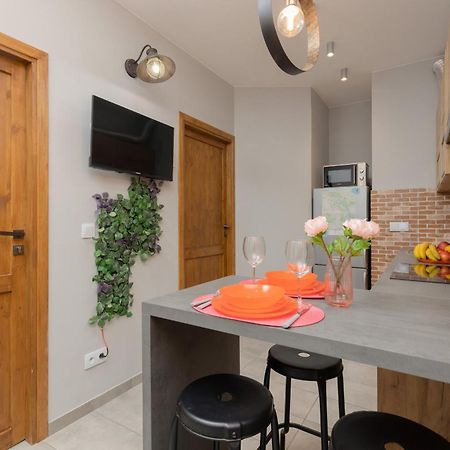 Cozy Three-Bedroom Family Apartment In Warsaw By Noclegi Renters ภายนอก รูปภาพ